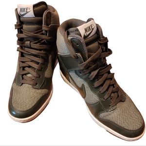 Nike Dunk Sky Hi Essential Sneaker Khaki Green Hidden Wedge - Size 9
